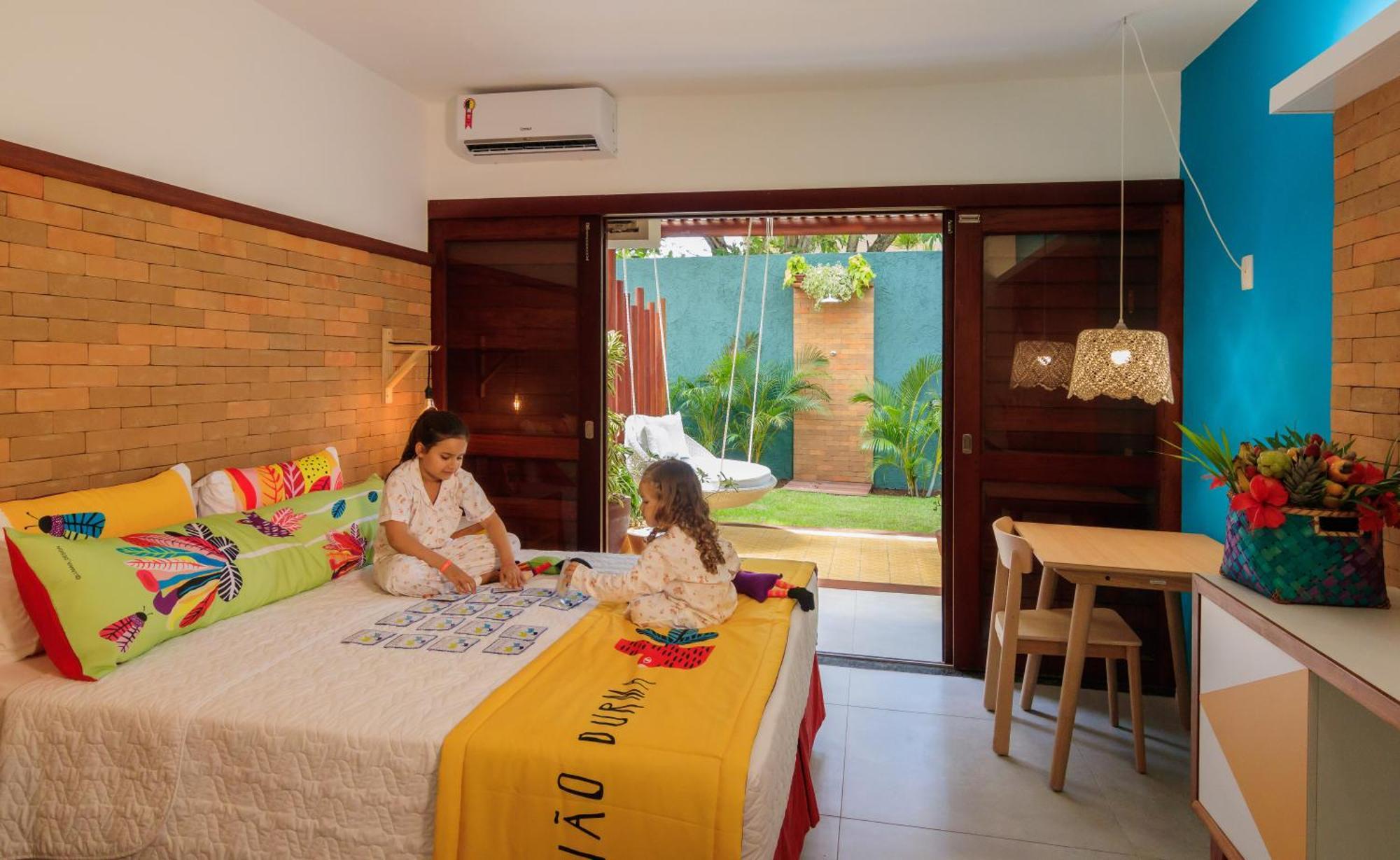 Quarto com Cama de Casal ou 2 de Solteiro e Varanda
